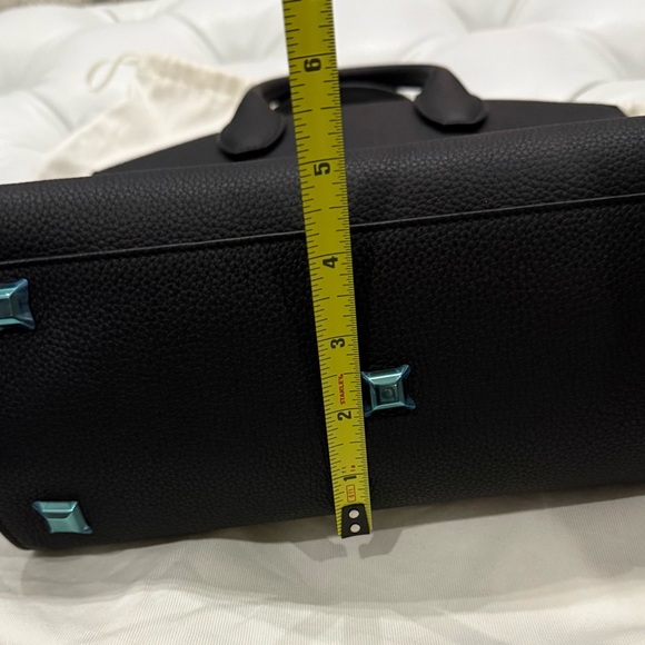 Ferragamo - Picture 9 of 12